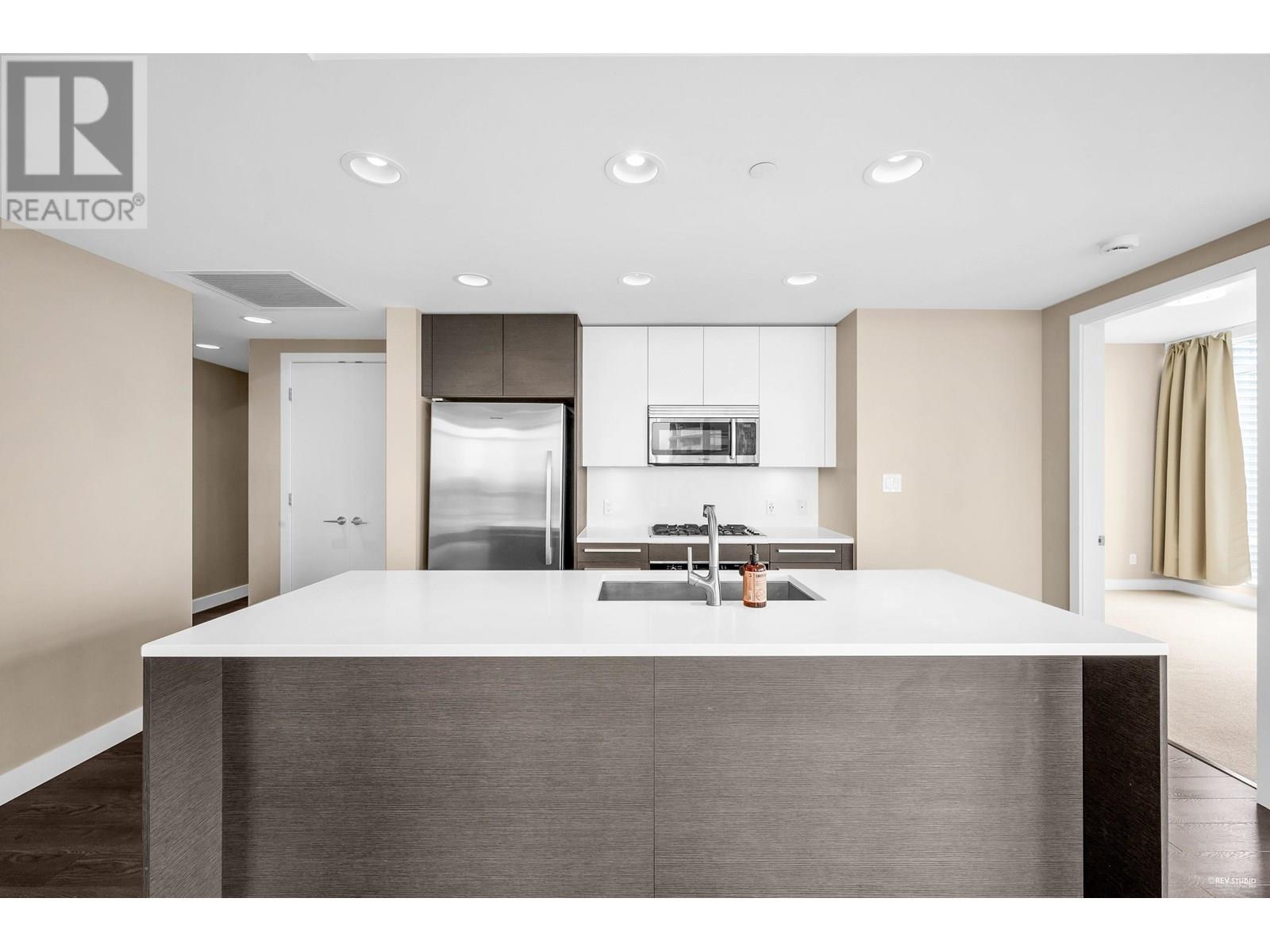 Photo 23 of 2807 2008 Rosser Avenue, Burnaby BC