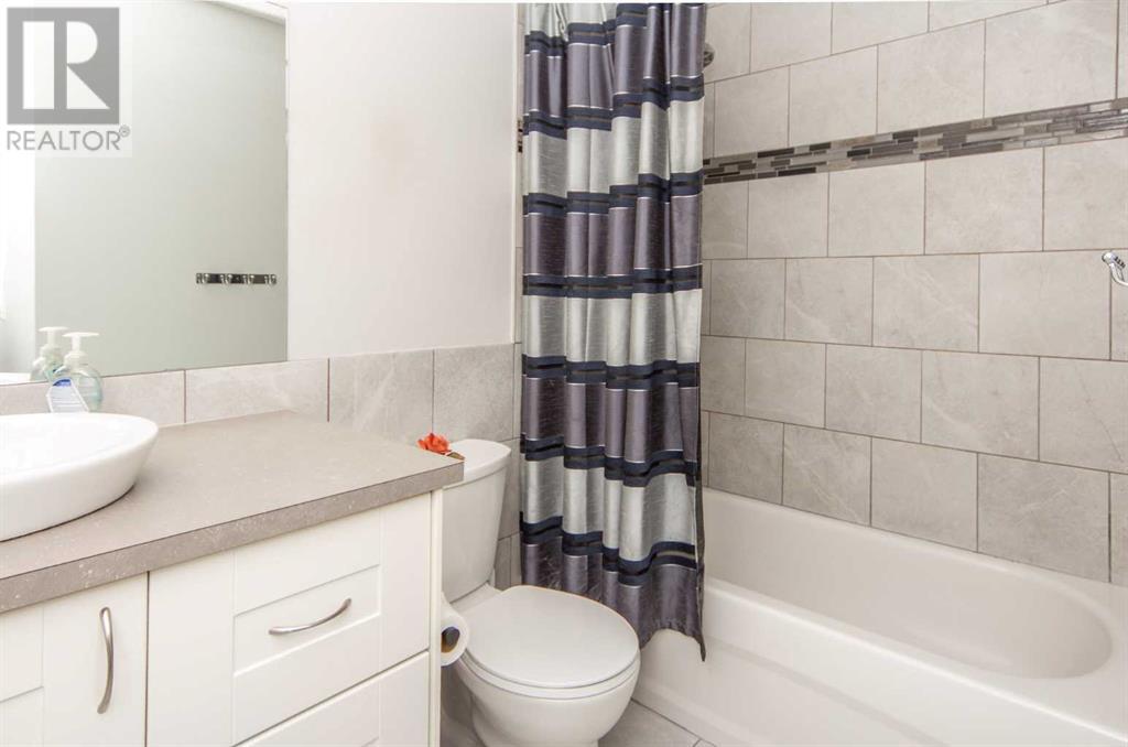 Single Family House for Sale in    Street SW Canyon Meadows Calgary 
