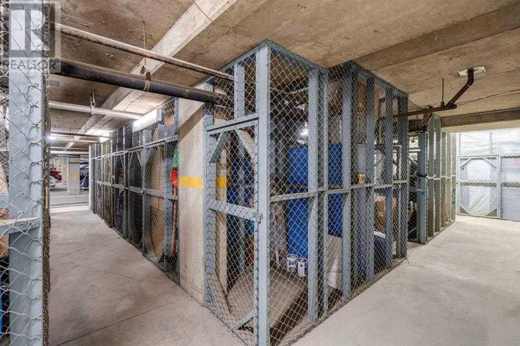 Single Family House for Sale in    Street SW Canyon Meadows Calgary 
