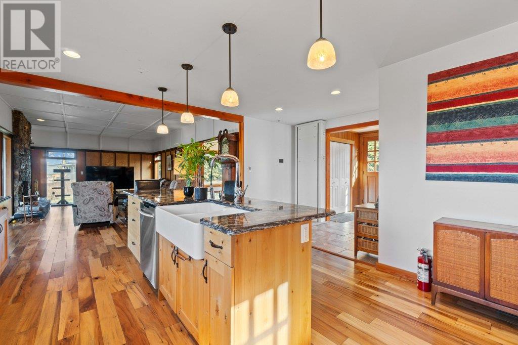 Photo 20 of 1321 10 Avenue Ne, Salmon Arm BC