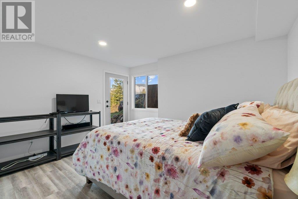 Photo 37 of 1321 10 Avenue Ne, Salmon Arm BC