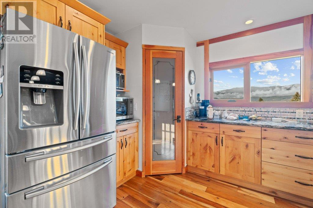 Photo 47 of 1321 10 Avenue Ne, Salmon Arm BC