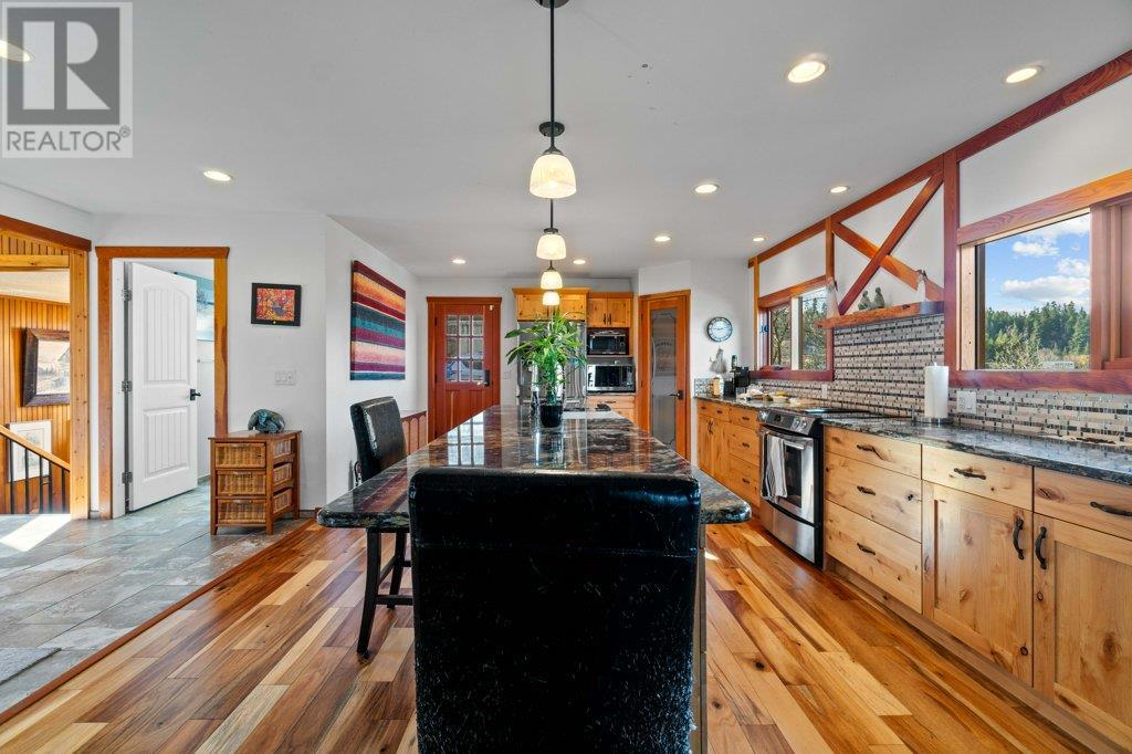 Photo 35 of 1321 10 Avenue Ne, Salmon Arm BC