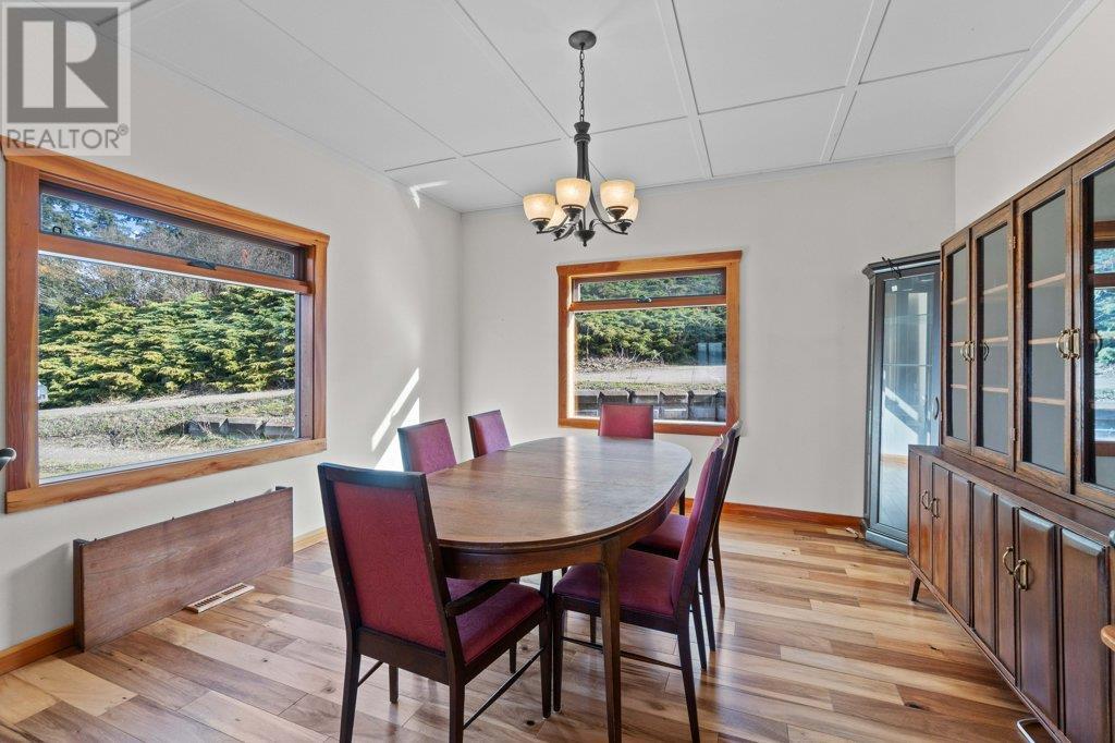Photo 15 of 1321 10 Avenue Ne, Salmon Arm BC