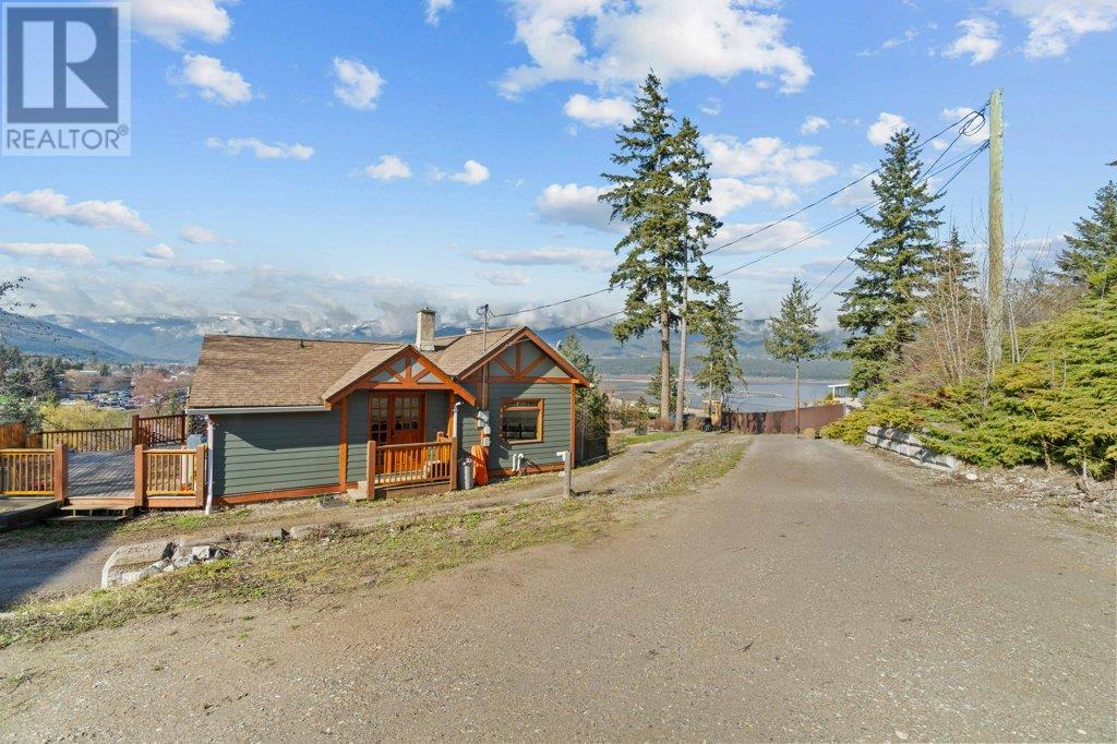 Photo 44 of 1321 10 Avenue Ne, Salmon Arm BC
