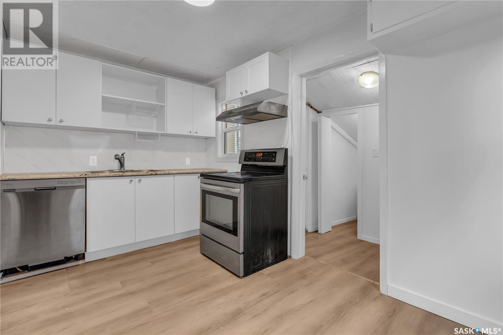 Photo 6 of 1141 Wallace Street, Regina SK
