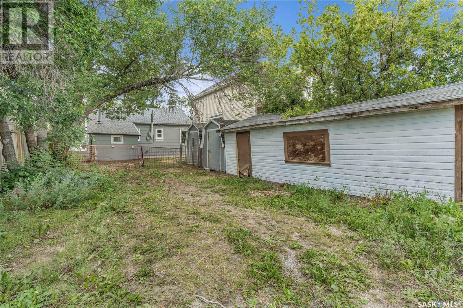 Photo 4 of 1141 Wallace Street, Regina SK