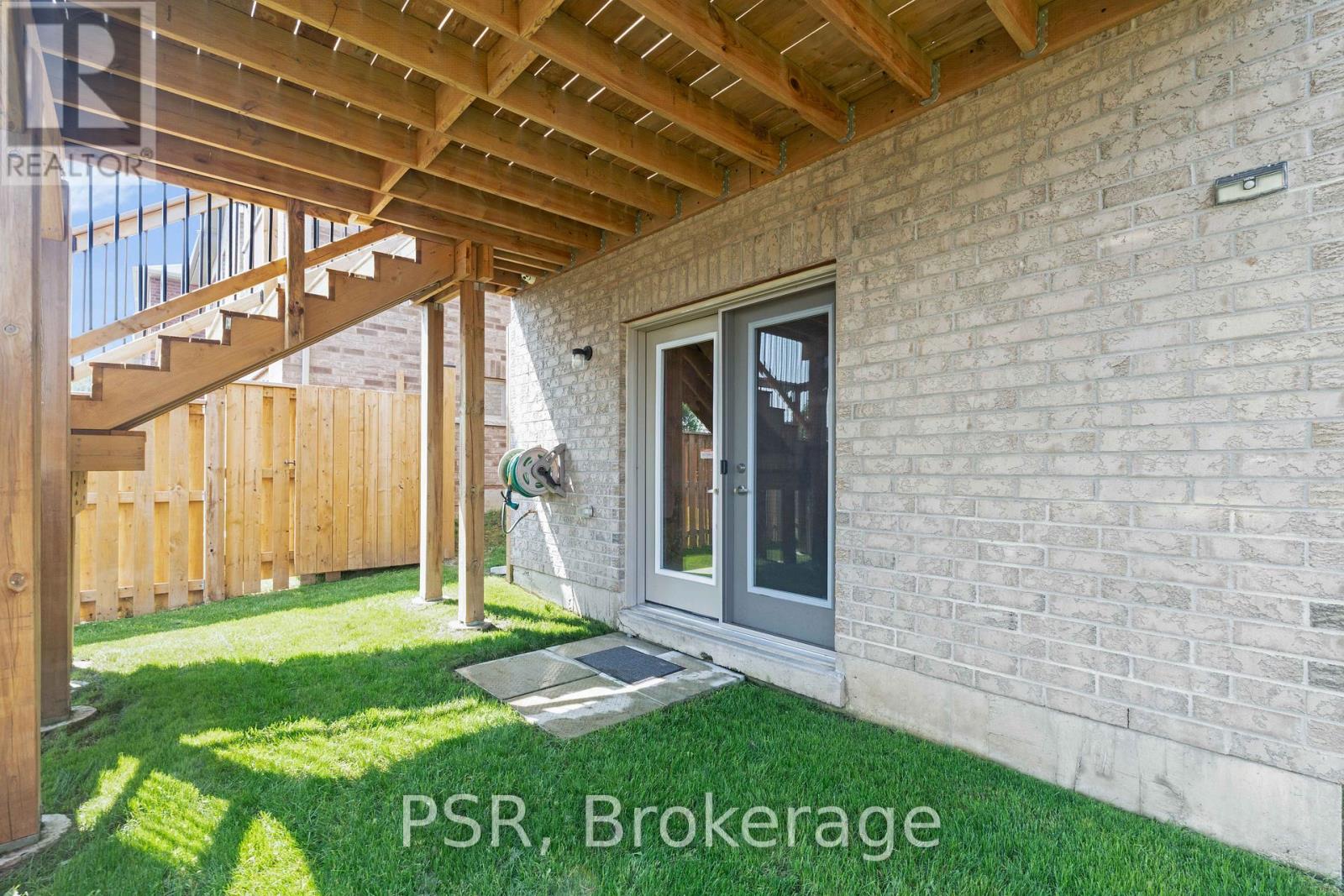 Photo 17 of 16 Hewson Street, Penetanguishene ON