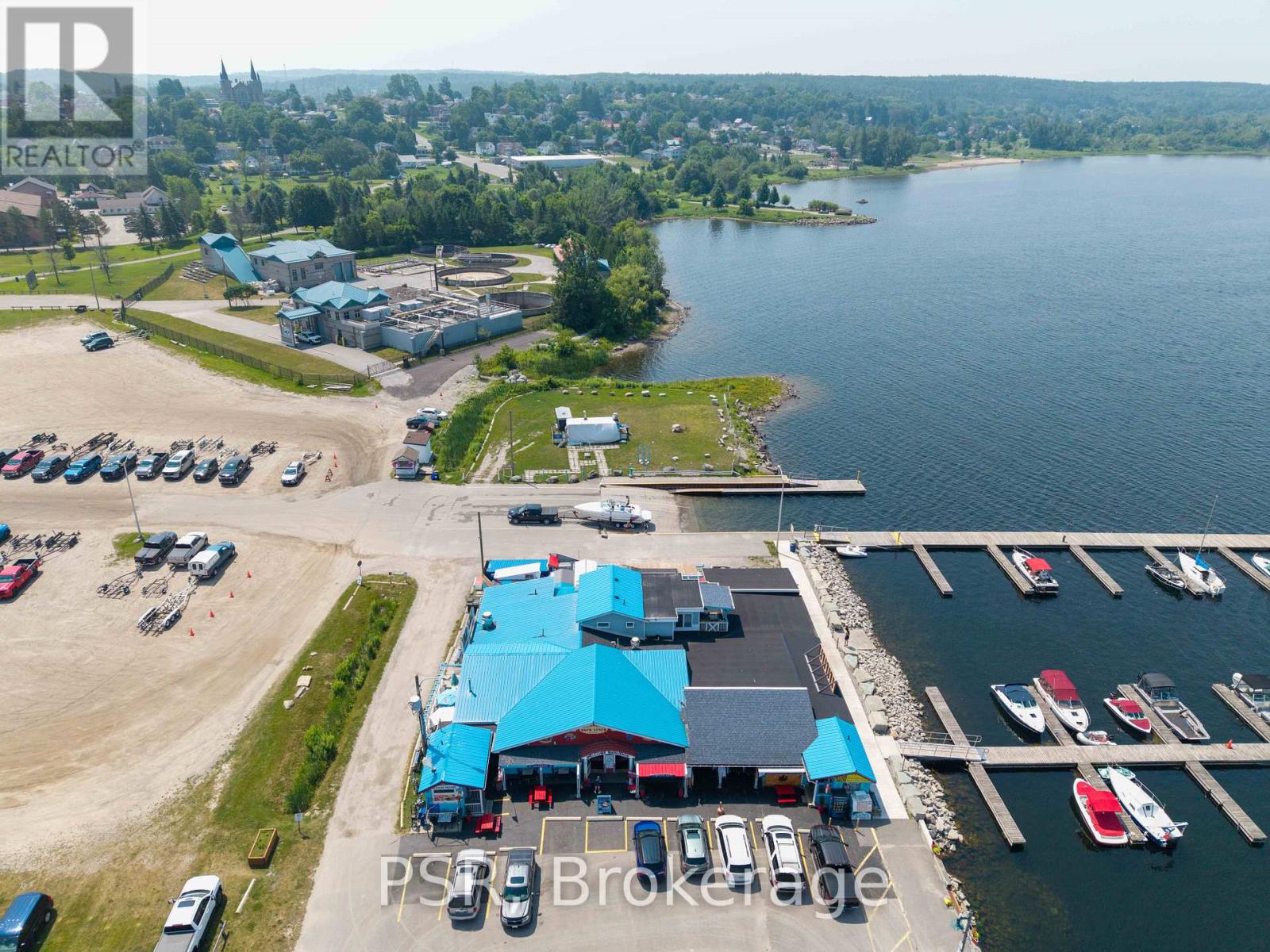 Photo 13 of 16 Hewson Street, Penetanguishene ON