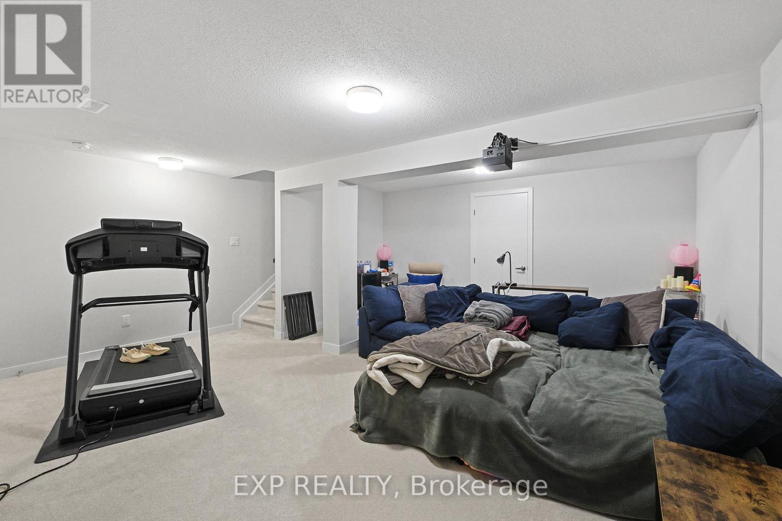 Photo 18 of 6323 Perth Street, Ottawa ON