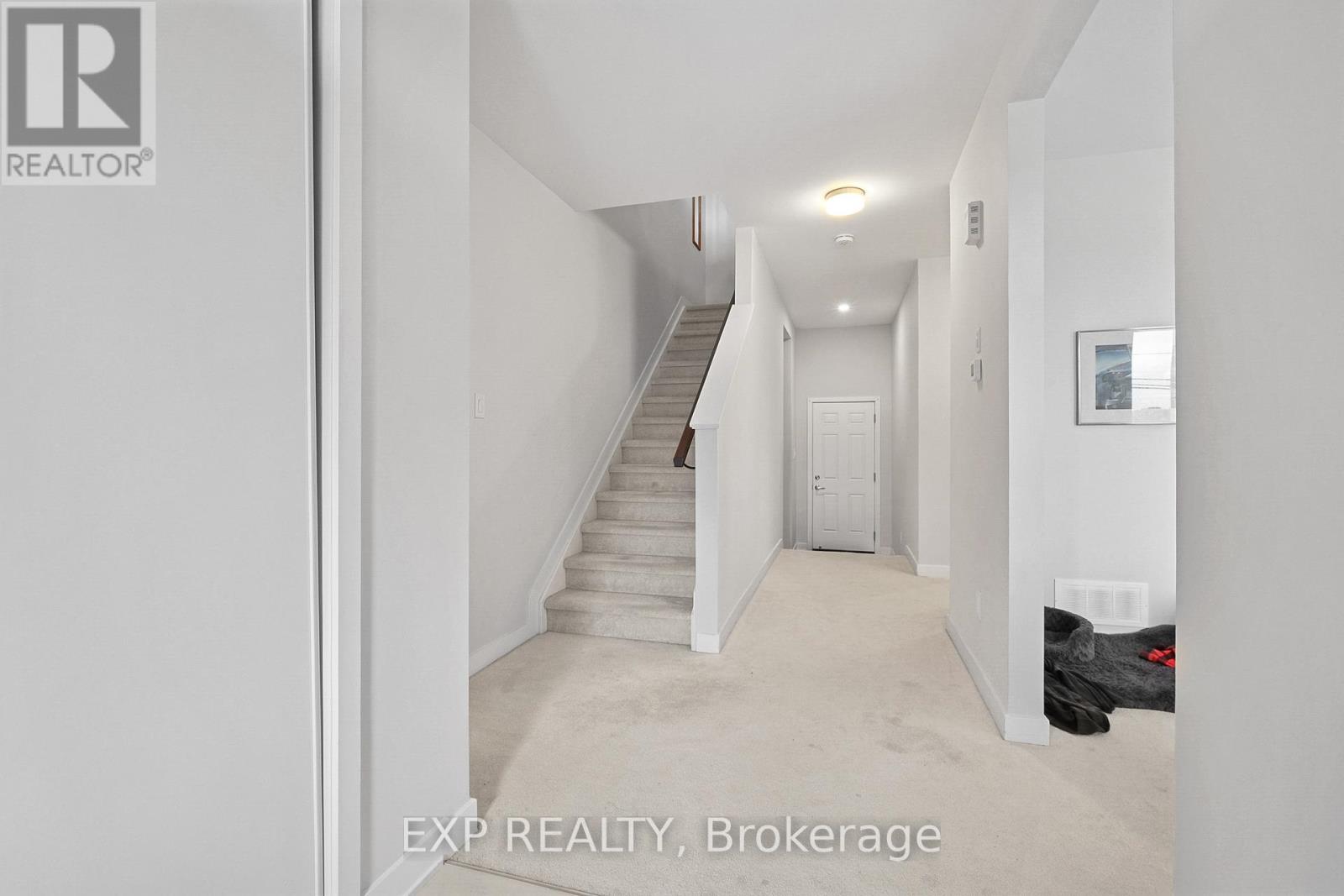 Photo 6 of 6323 Perth Street, Ottawa ON