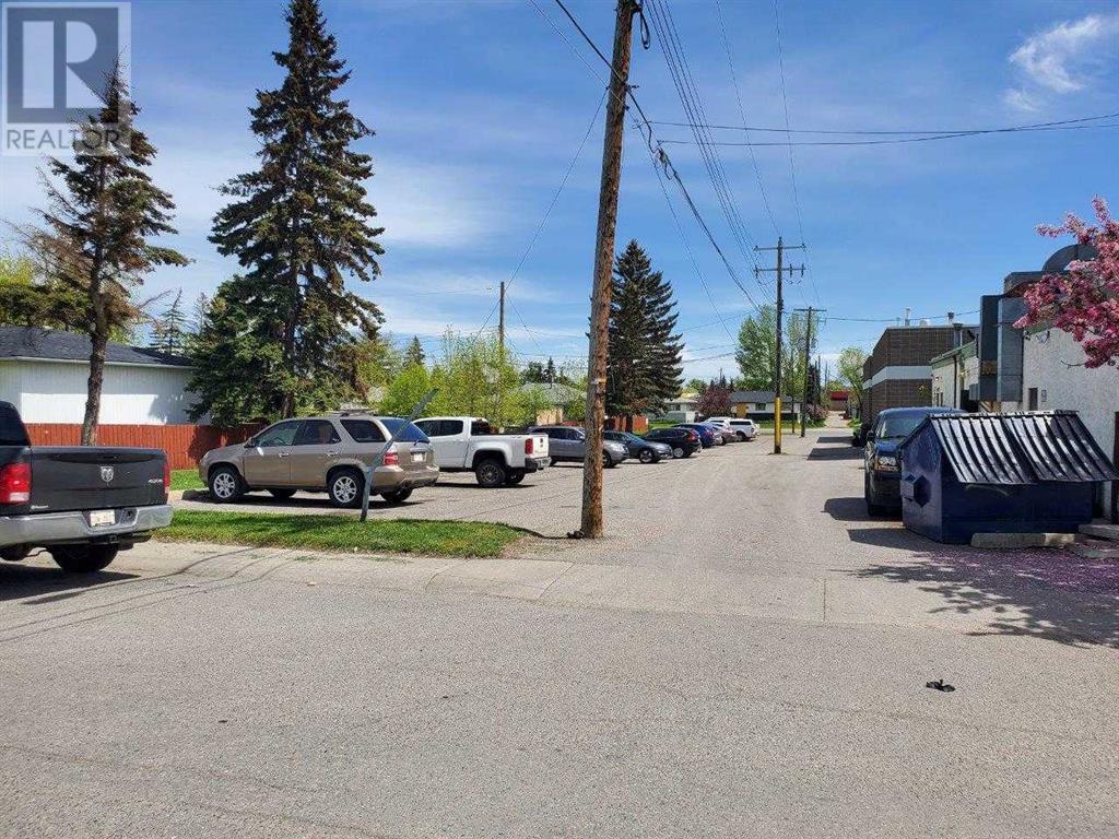 Photo 3 of 4402 17 Avenue Se, Calgary AB