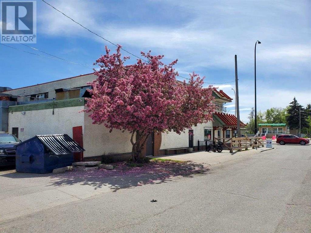 Photo 2 of 4402 17 Avenue Se, Calgary AB