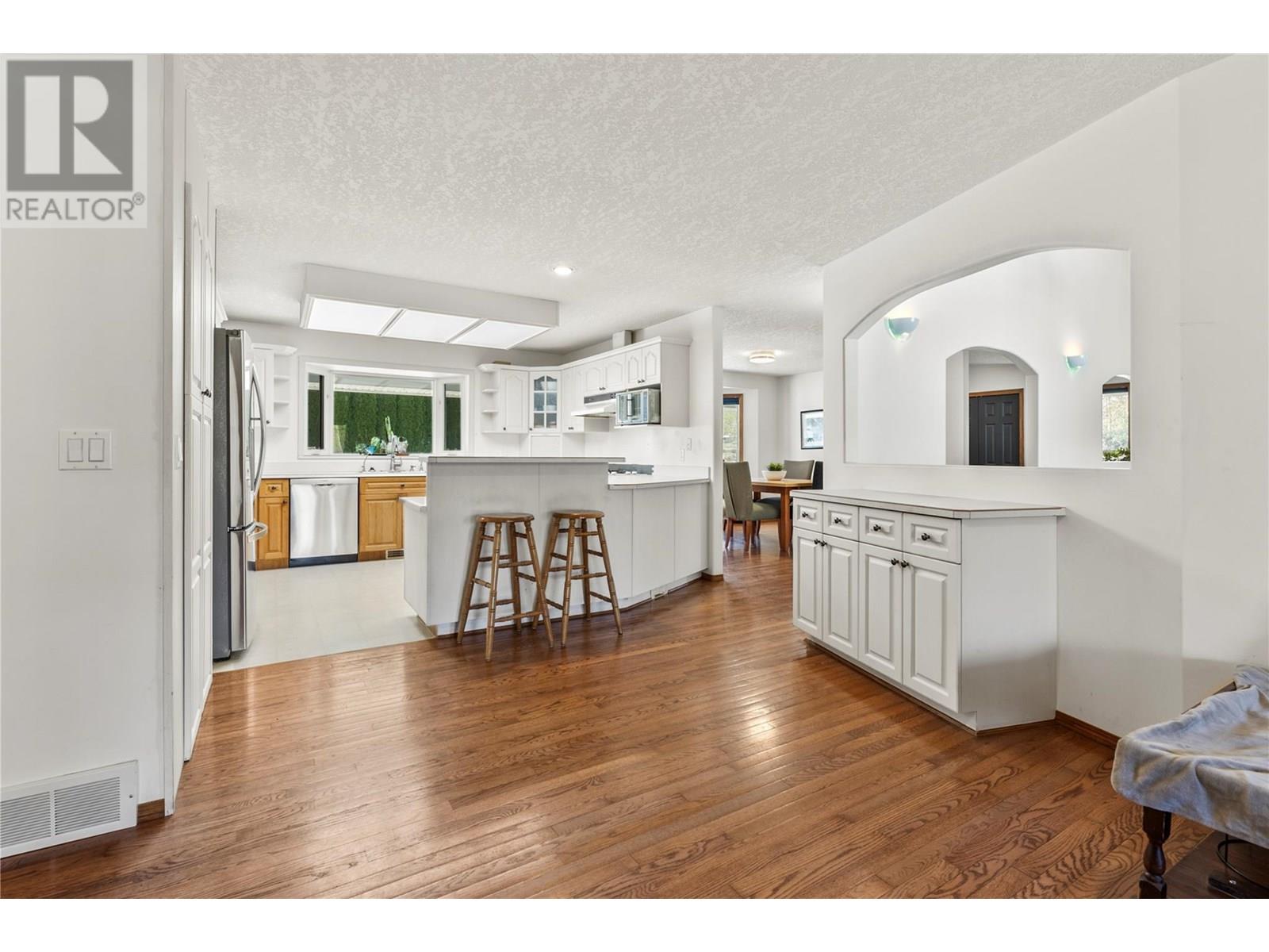 Photo 15 of 2201 50th Street, Salmon Arm BC