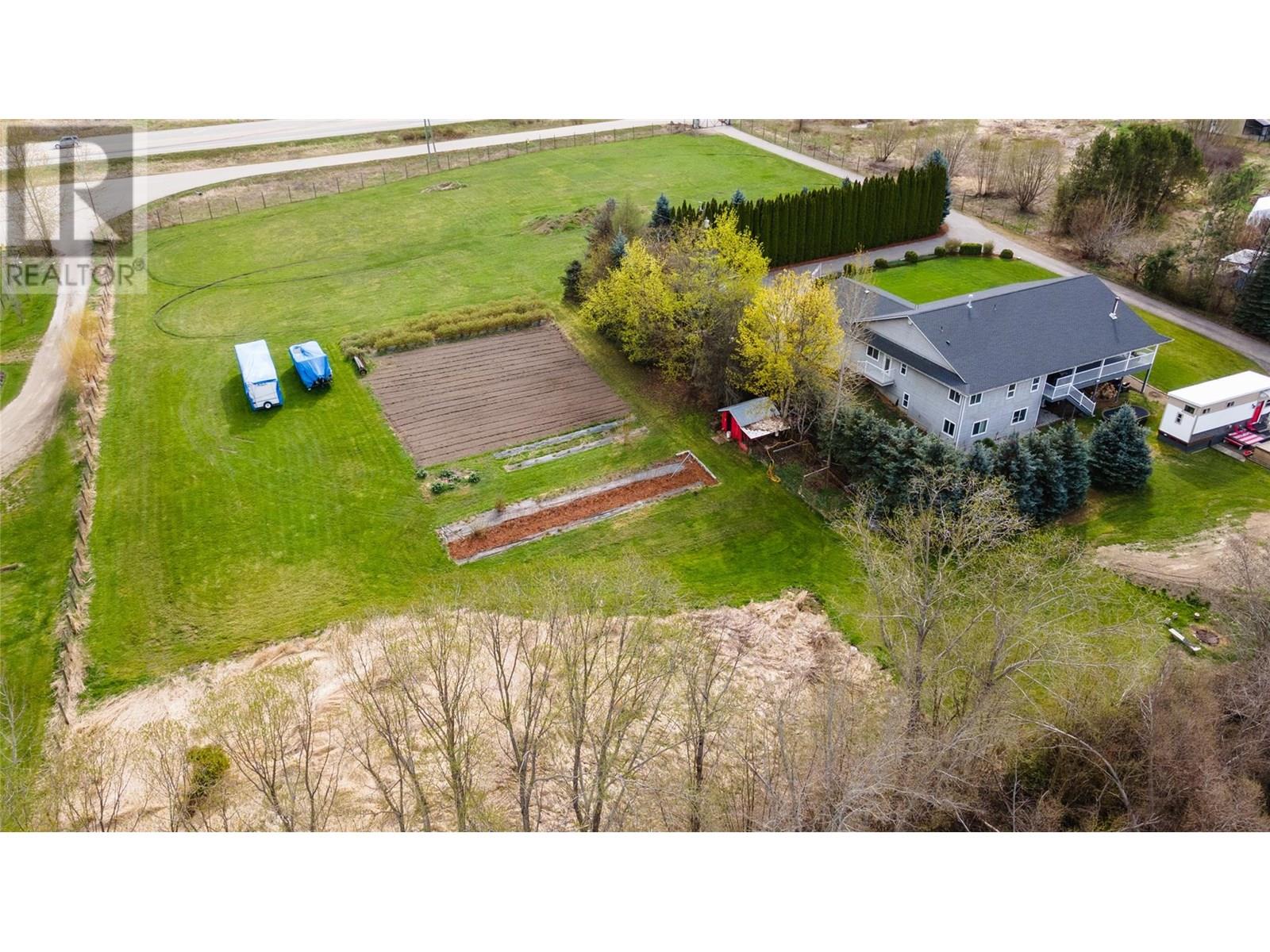 Photo 31 of 2201 50th Street, Salmon Arm BC