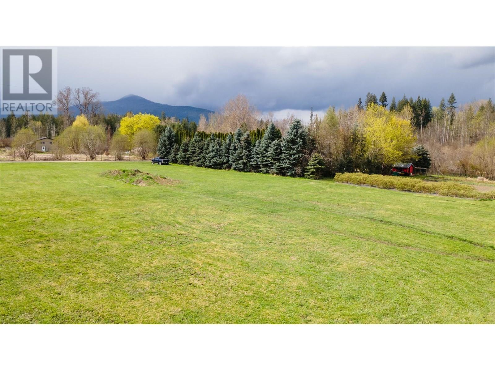 Photo 2 of 2201 50th Street, Salmon Arm BC