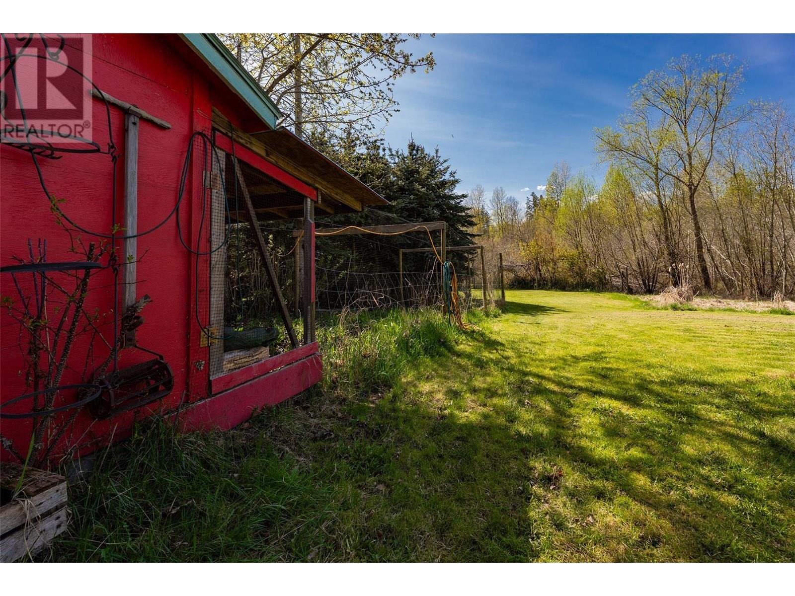 Photo 11 of 2201 50th Street, Salmon Arm BC