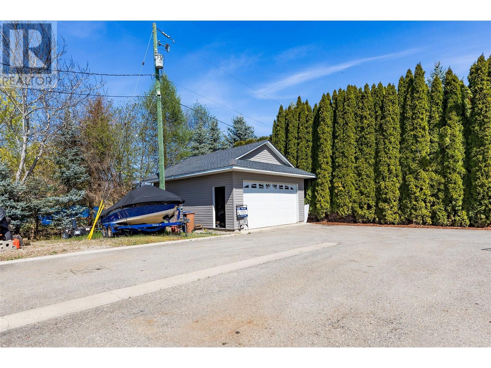 Photo 29 of 2201 50th Street, Salmon Arm BC