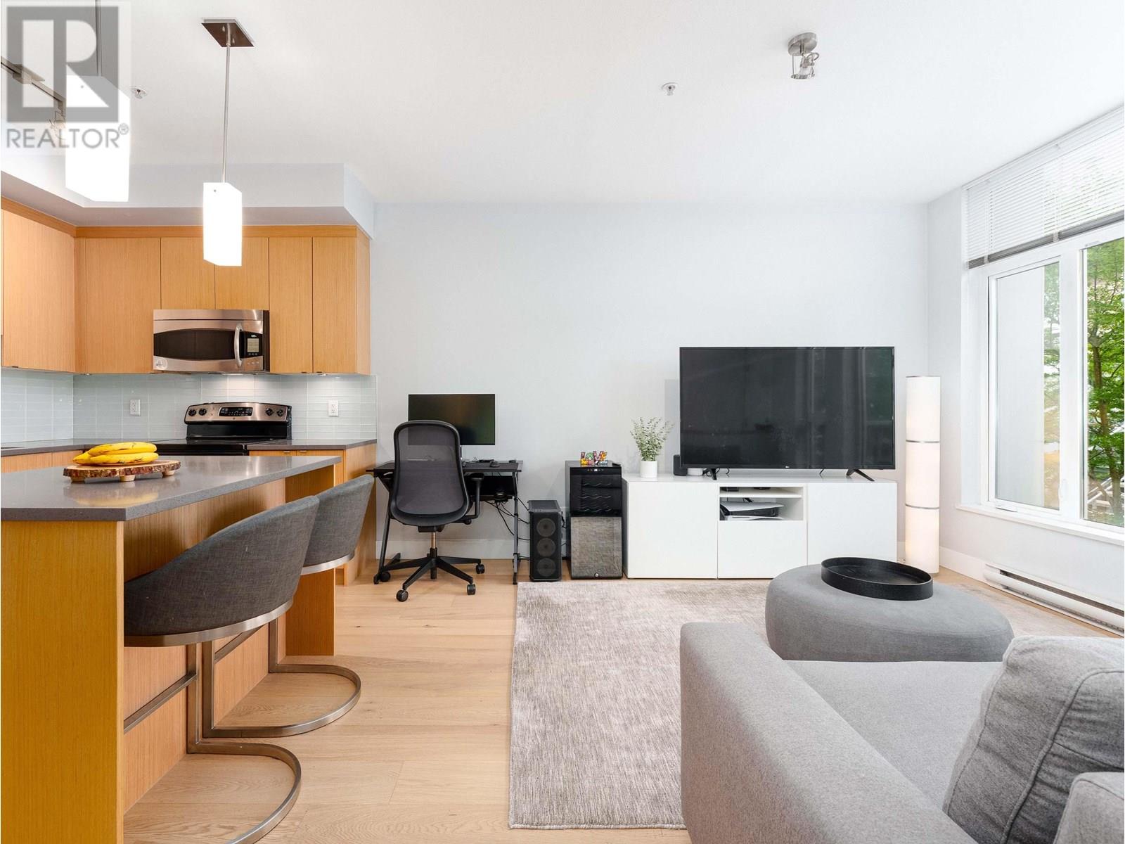 Photo 19 of 223 735 W 15th Street, North Vancouver BC