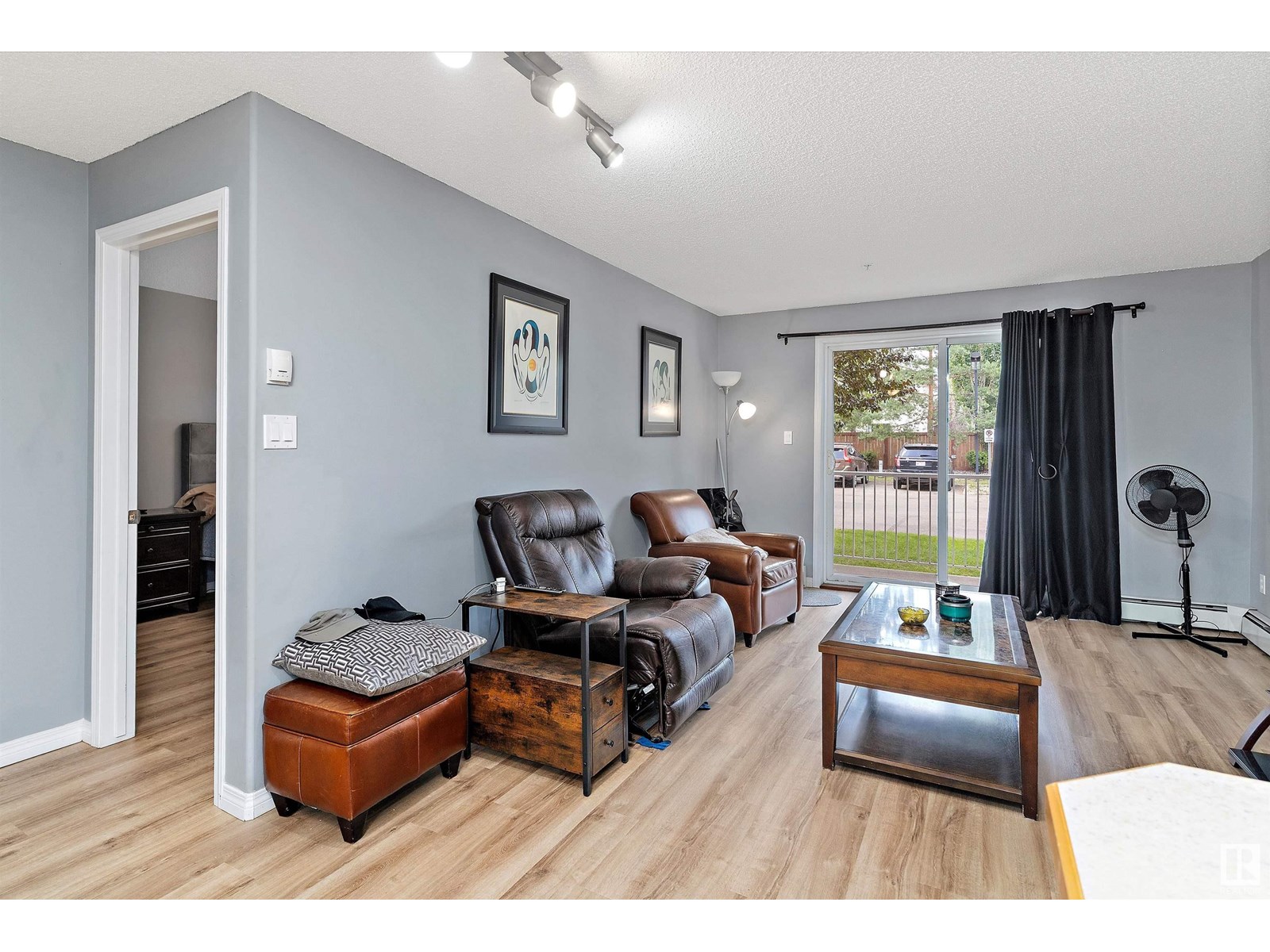 Photo 15 of 122 3425 19 St Nw, Edmonton AB