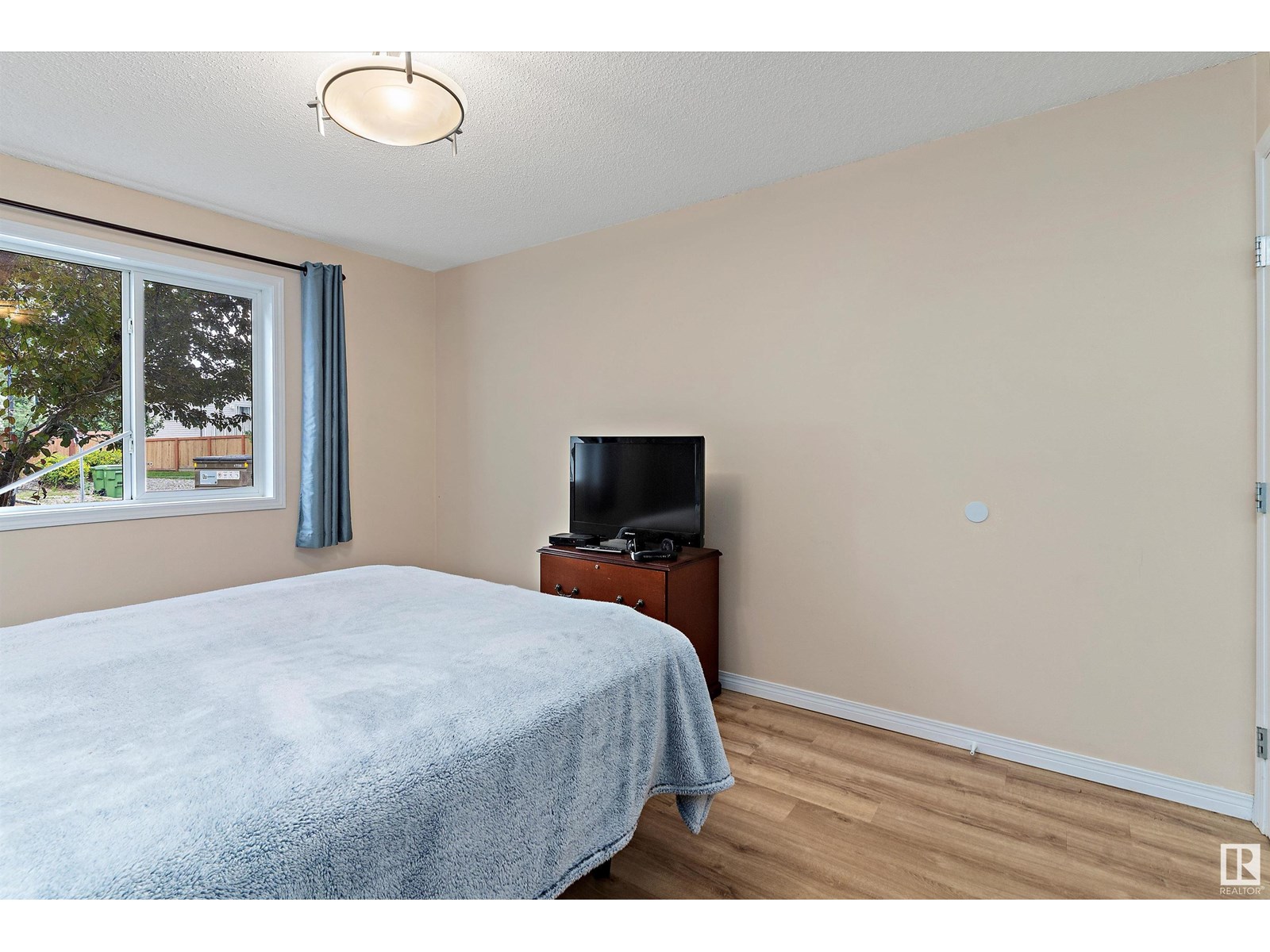 Photo 20 of 122 3425 19 St Nw, Edmonton AB