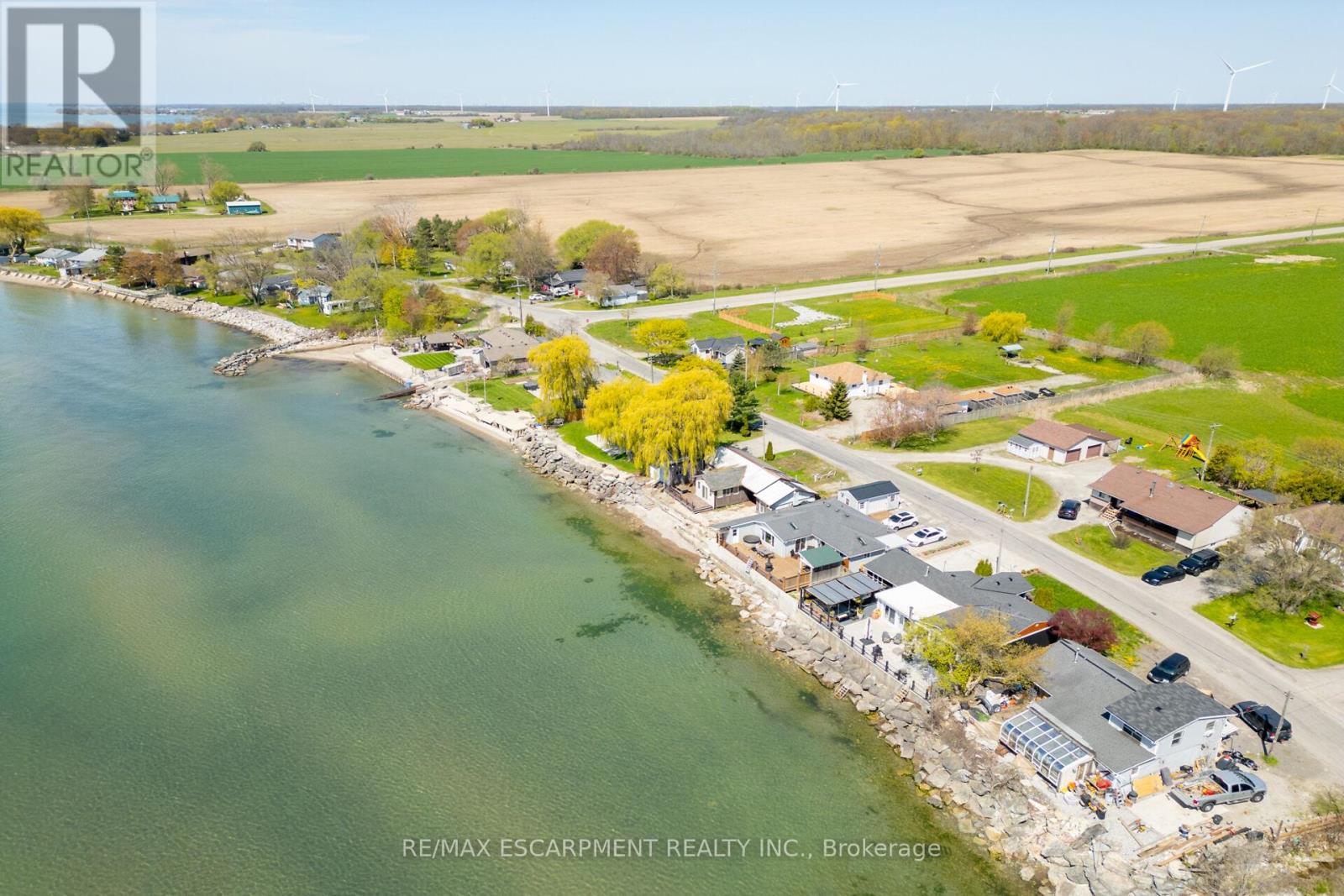 Photo 17 of 1200 Lakeshore Road, Haldimand ON