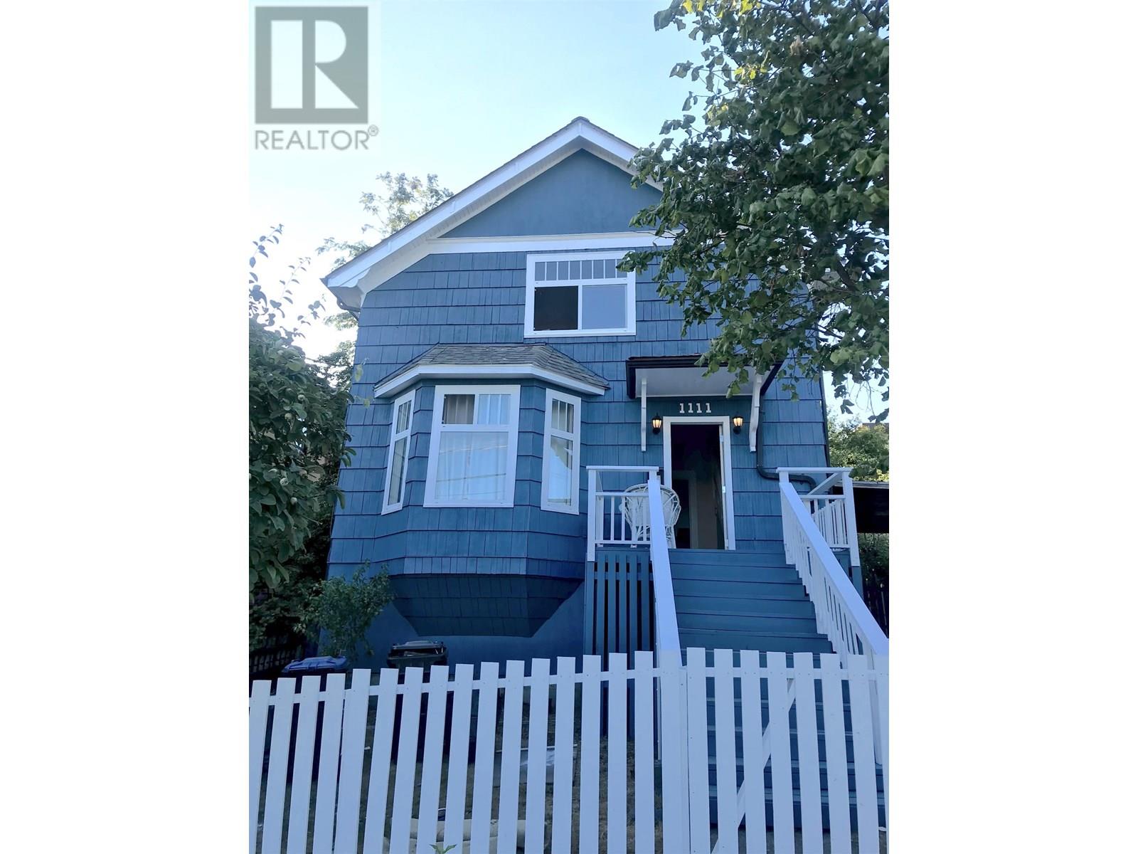 Photo 1 of 1111 Fifth Avenue, New Westminster BC