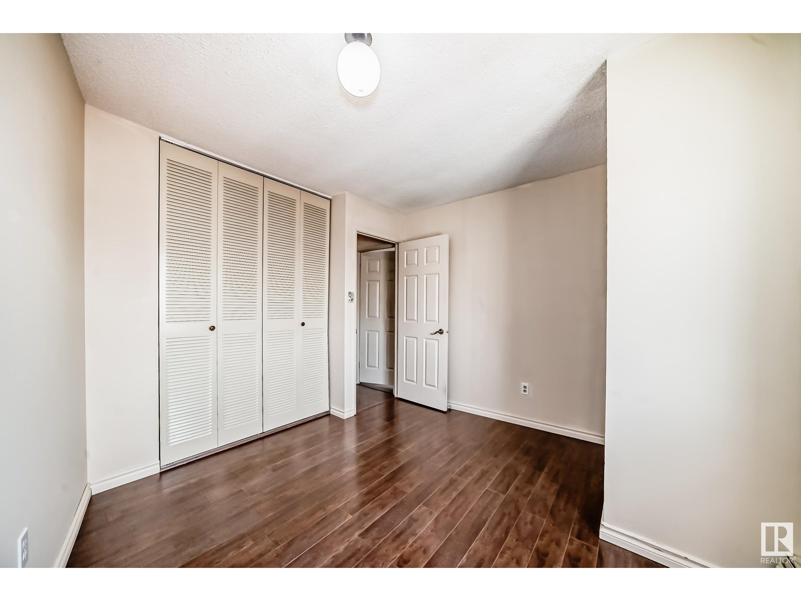 Photo 23 of 1601 9909 110 St Nw Nw, Edmonton AB