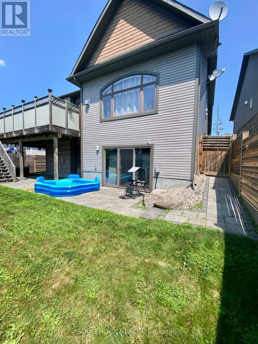 Photo 18 of 246 Lera Street, Smiths Falls ON