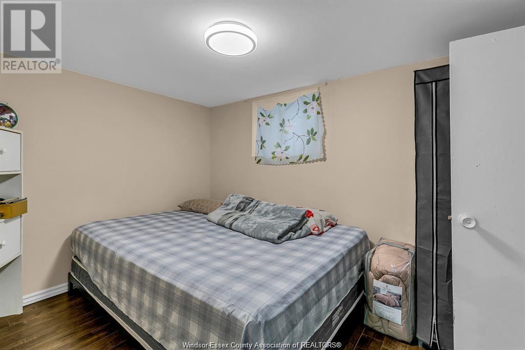 Photo 12 of 1024 Windsor Avenue, Windsor ON