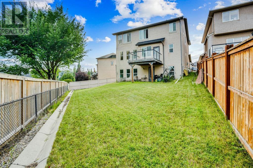 Single Family House for Sale in  Elmont Mews SW Springbank Hill Calgary 