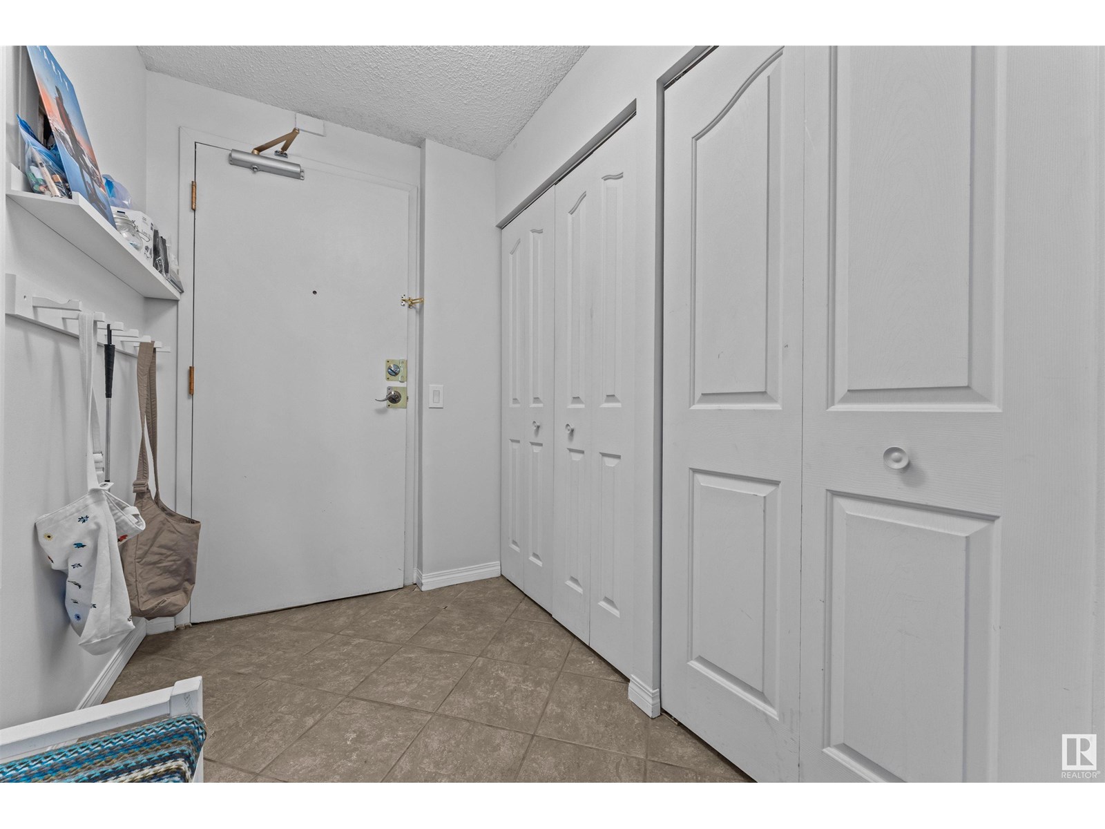 Photo 7 of 901 10145 109 St Nw, Edmonton AB
