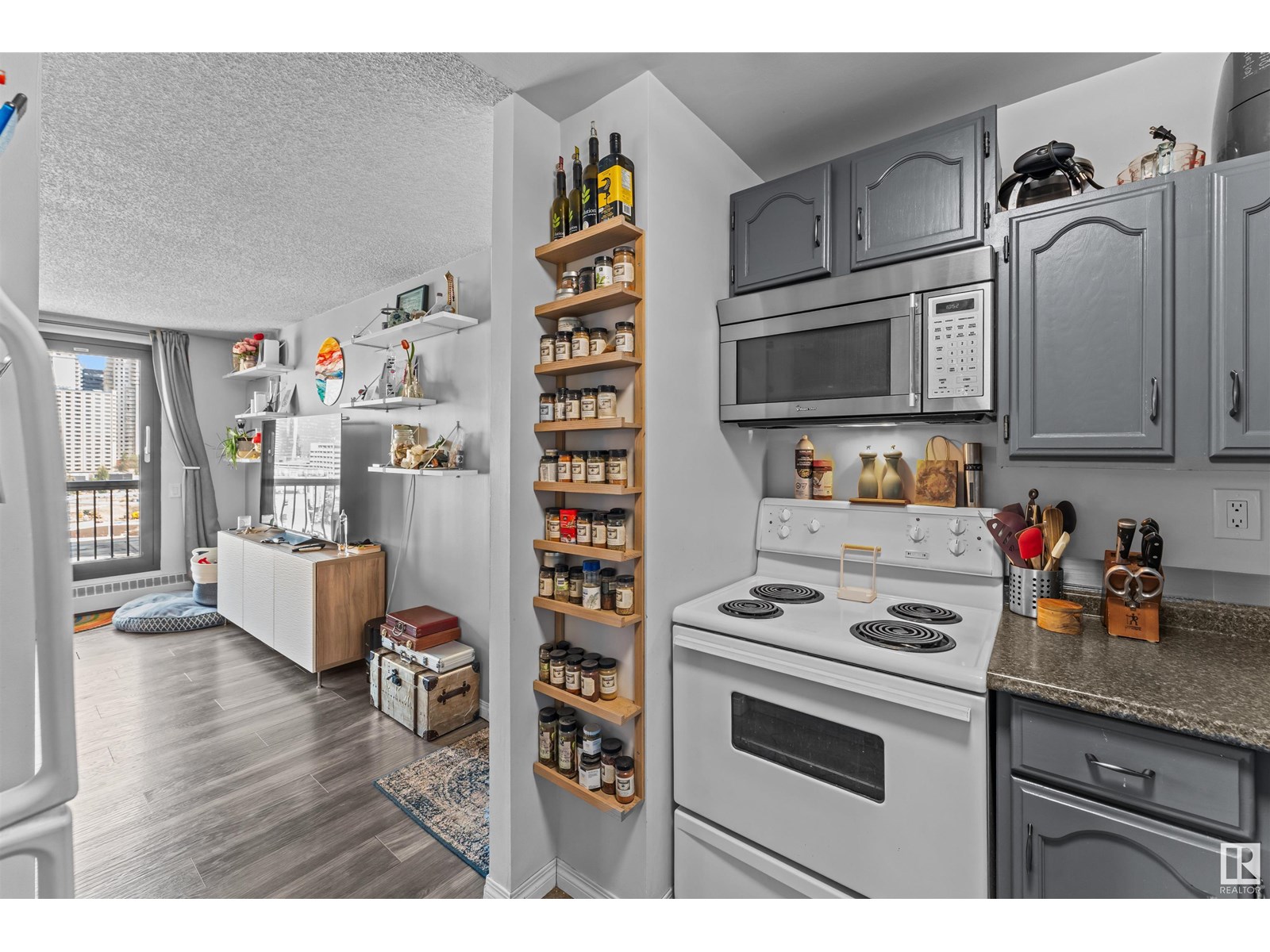 Photo 14 of 901 10145 109 St Nw, Edmonton AB