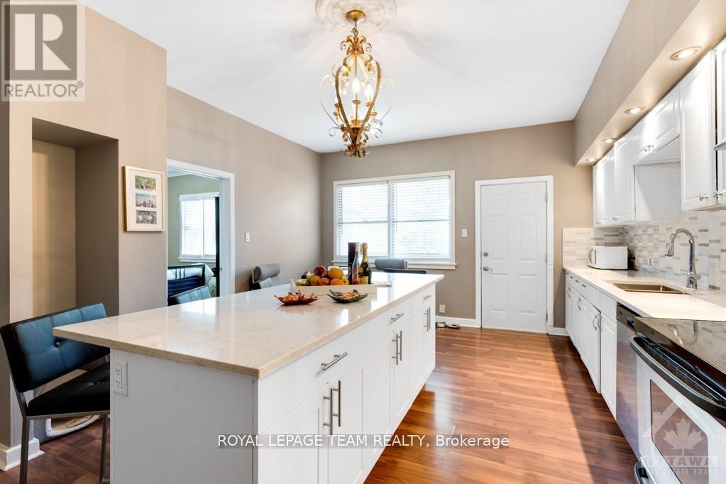 Photo 8 of 228 Augusta Street, Ottawa ON