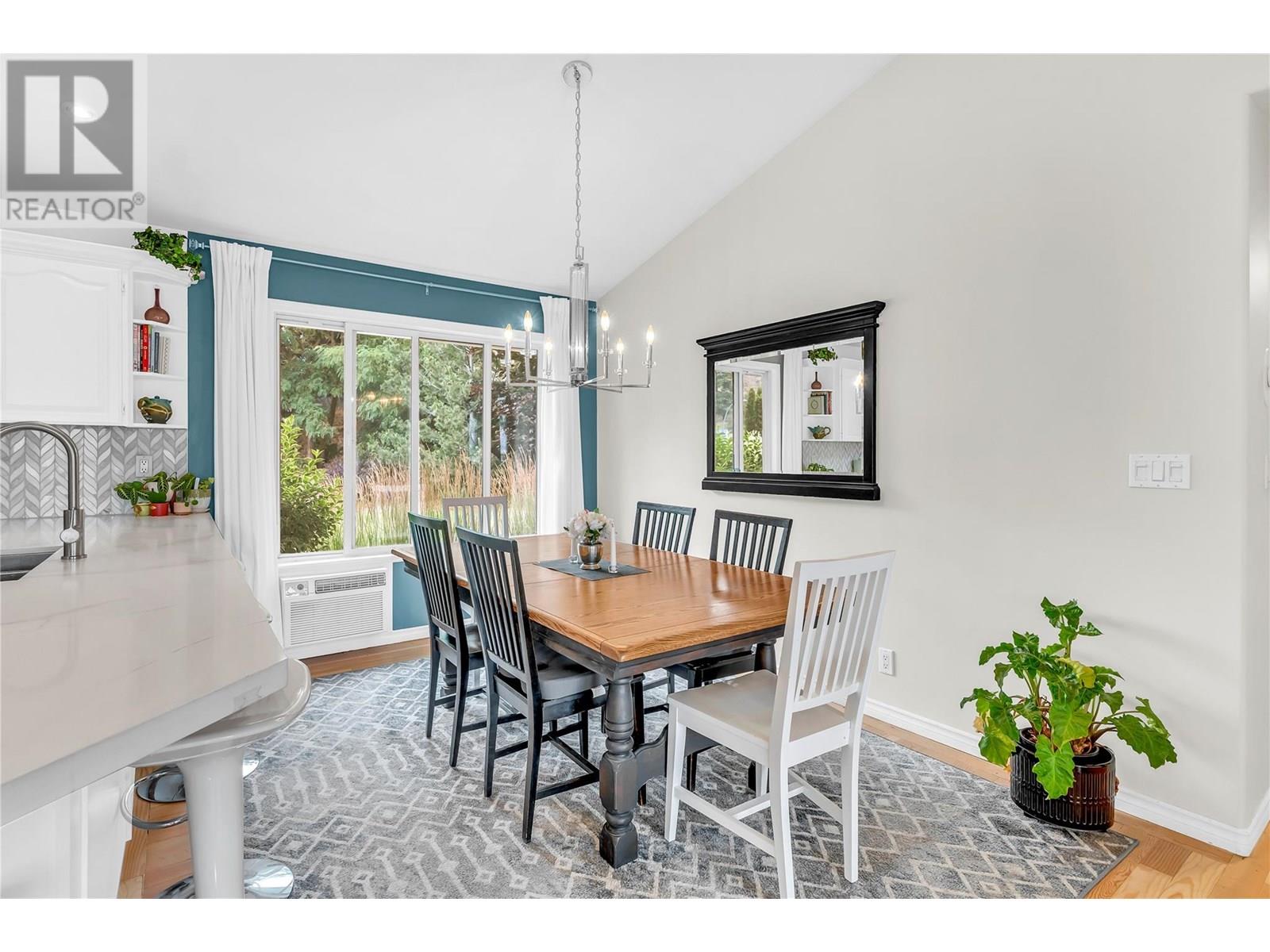 12018 Trayler Place, Summerland