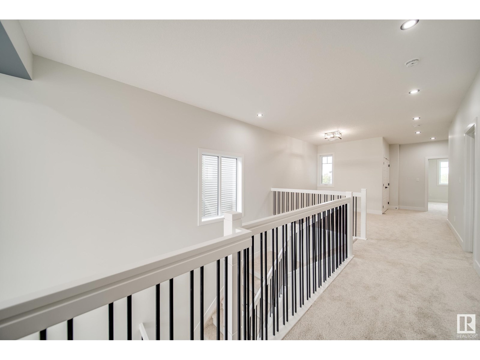 Photo 24 of 8811 183 Av Nw, Edmonton AB