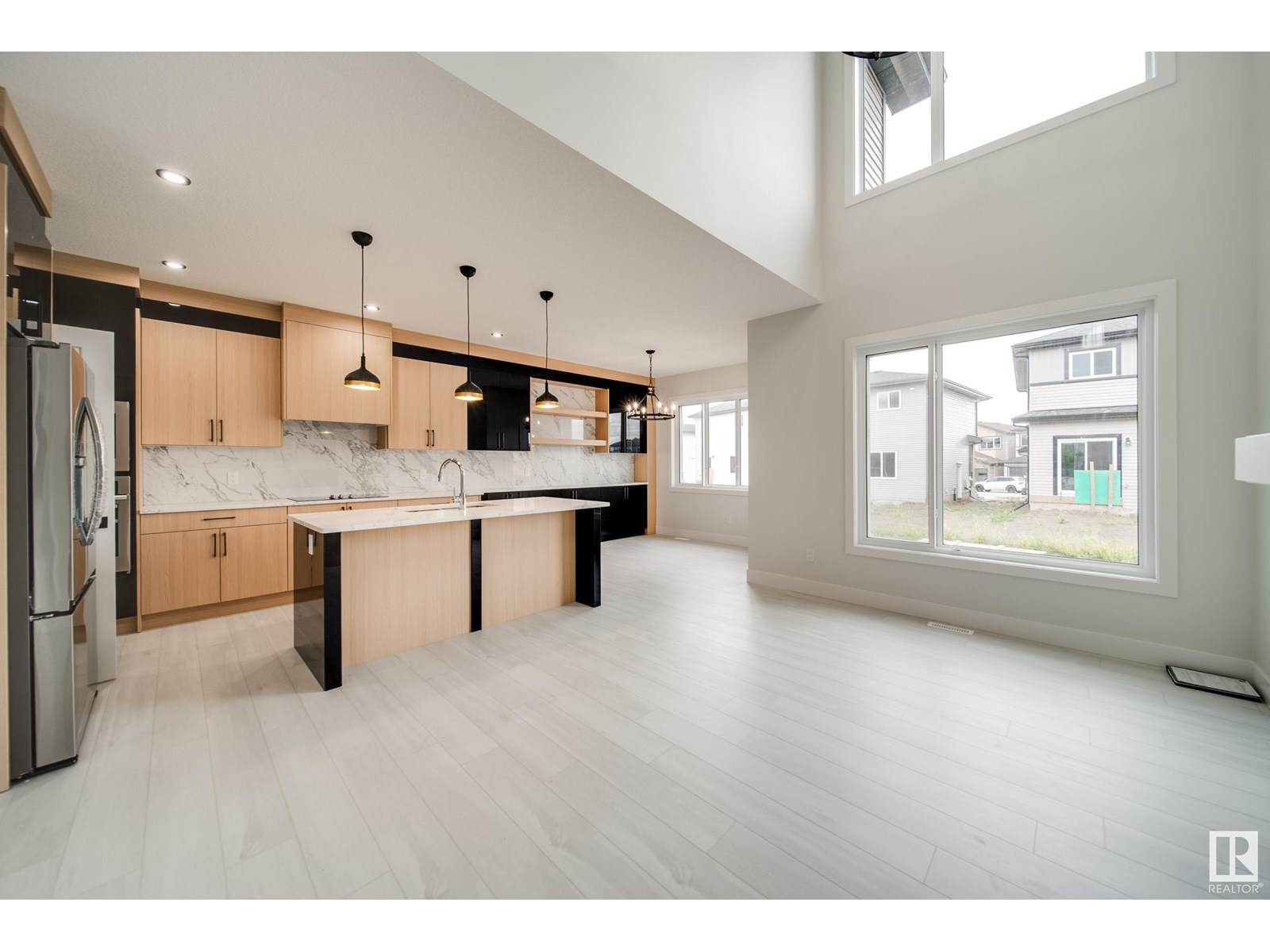 Photo 8 of 8811 183 Av Nw, Edmonton AB