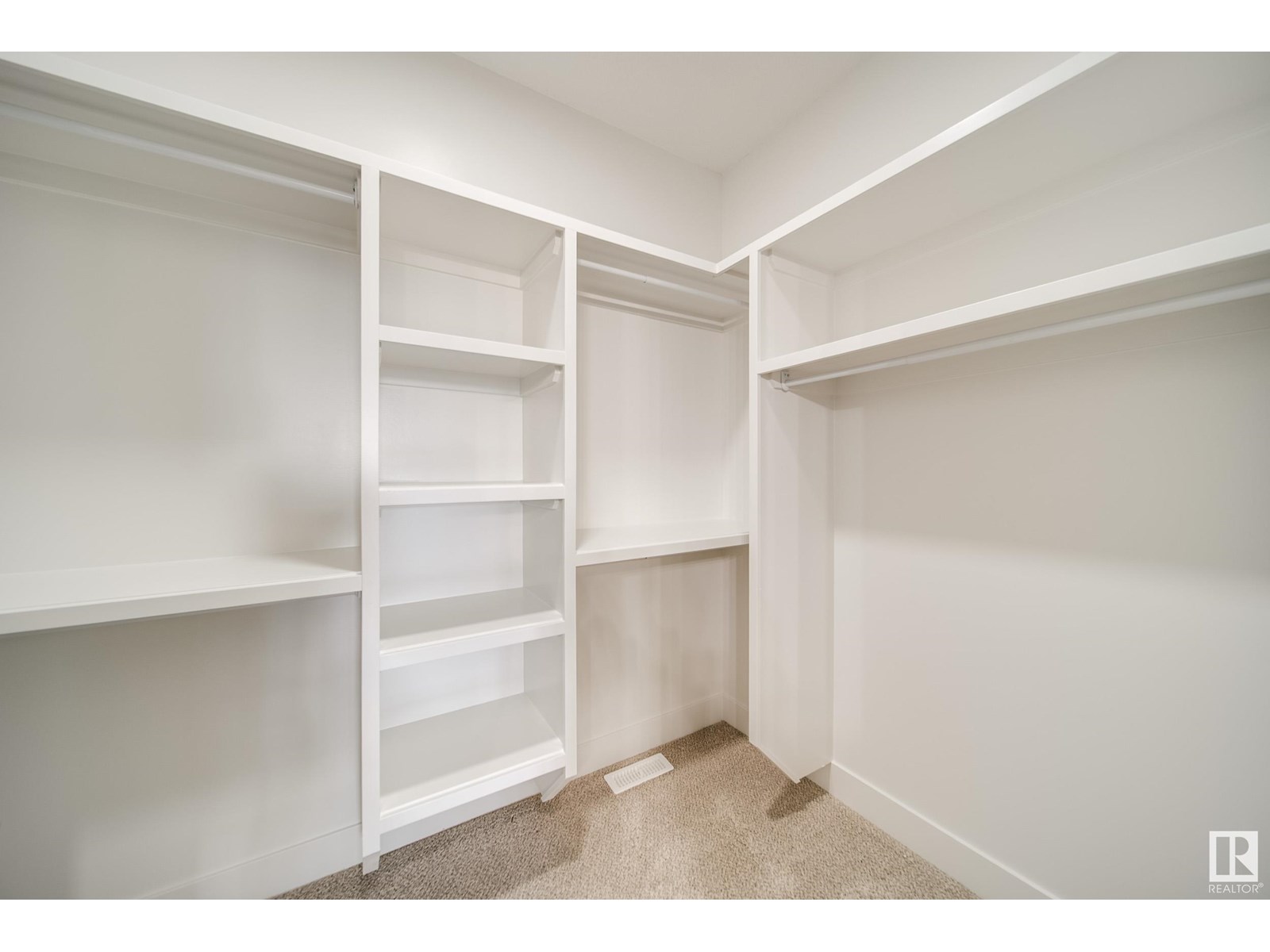Photo 31 of 8811 183 Av Nw, Edmonton AB