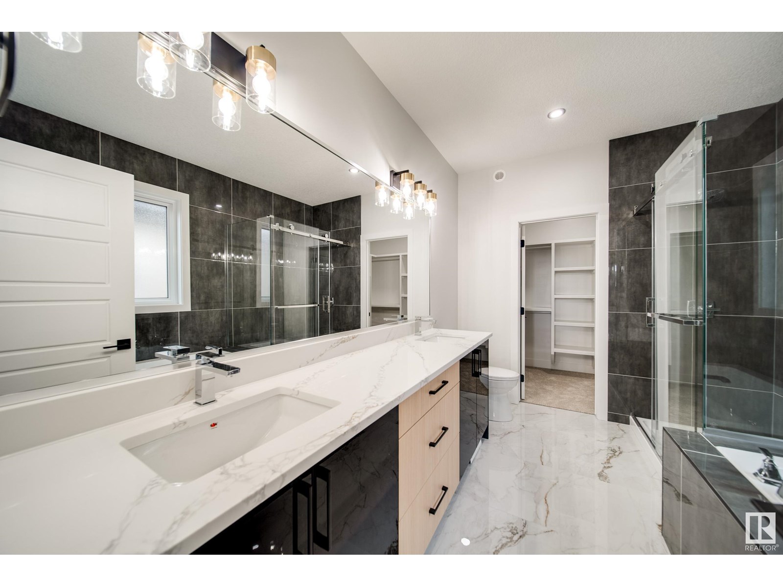 Photo 30 of 8811 183 Av Nw, Edmonton AB