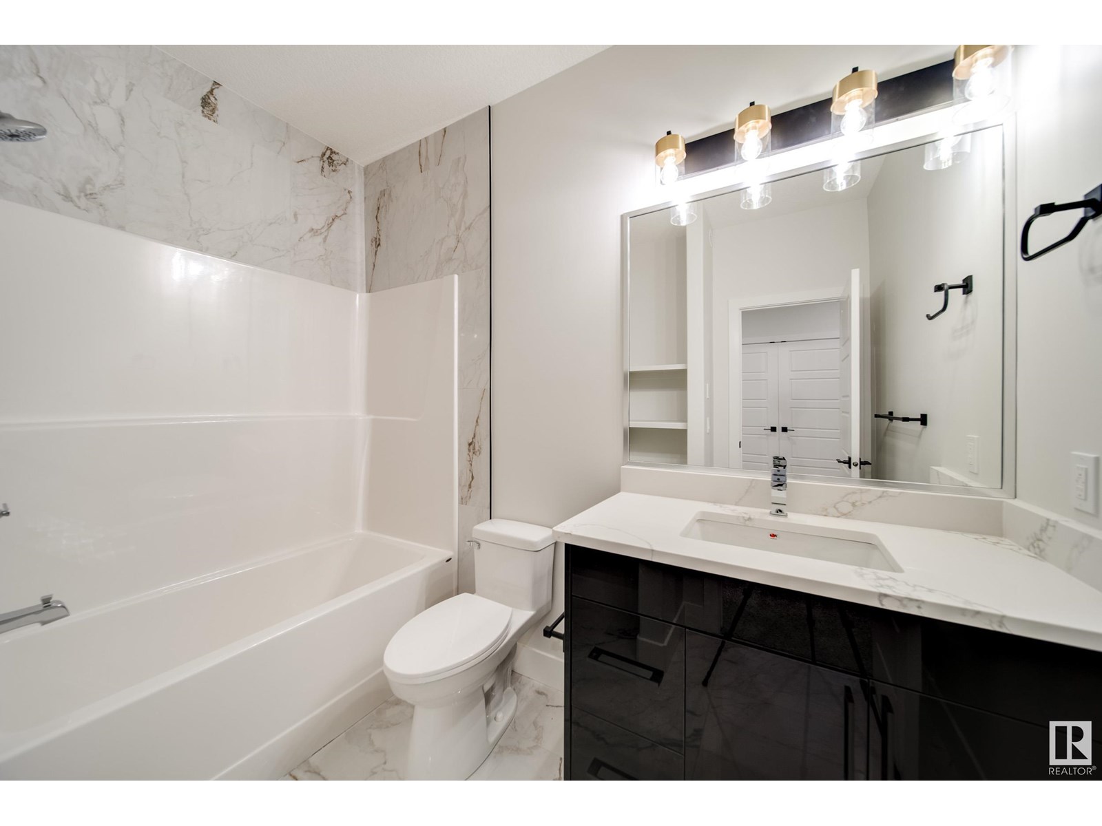Photo 36 of 8811 183 Av Nw, Edmonton AB