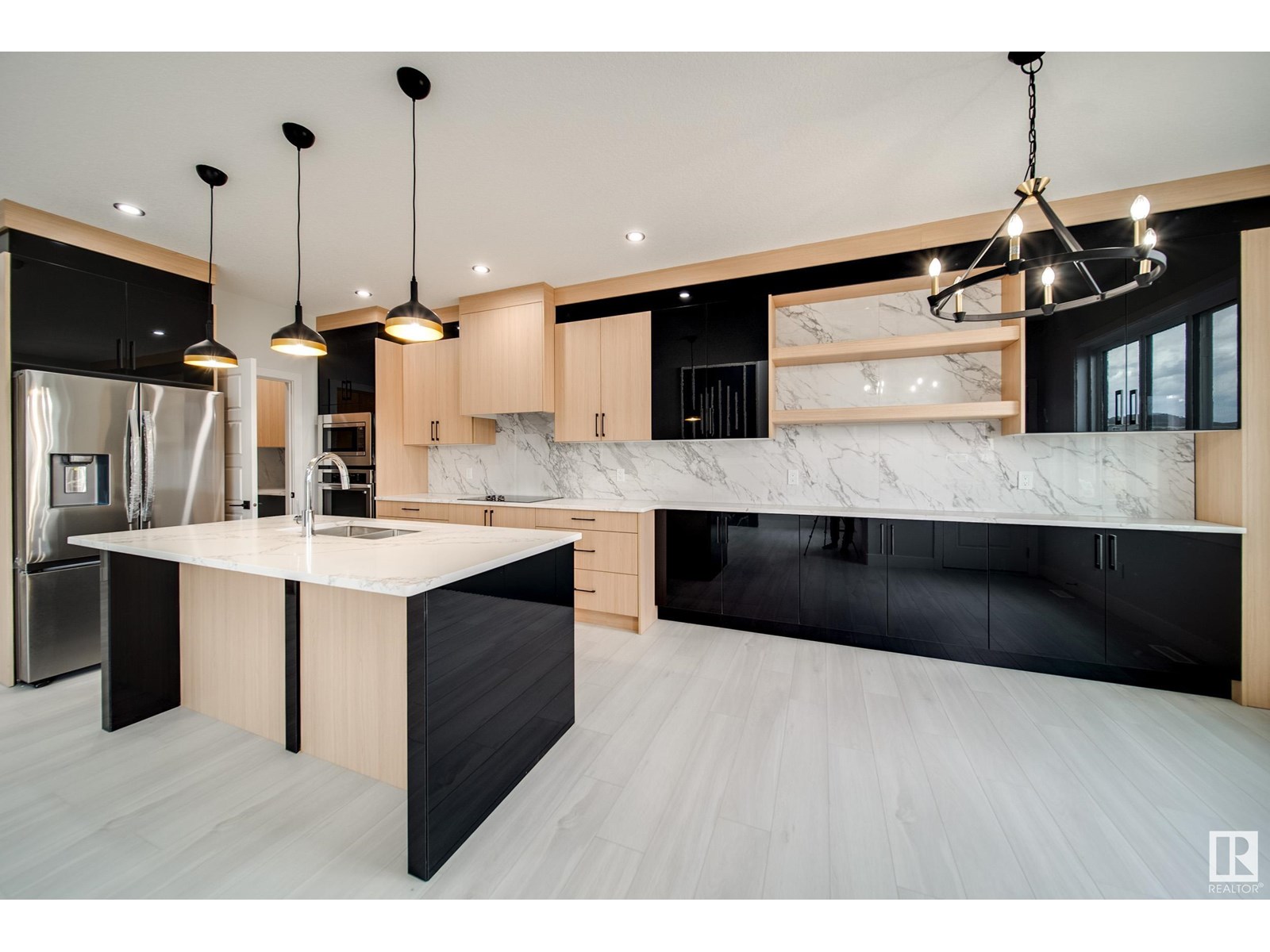 Photo 7 of 8811 183 Av Nw, Edmonton AB