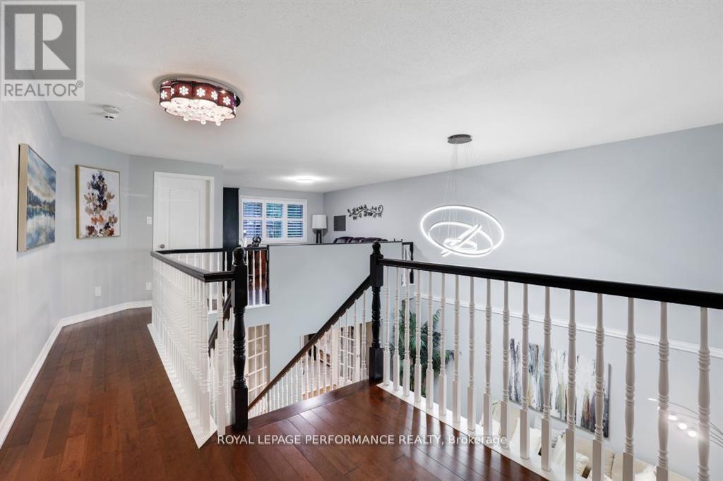 Photo 27 of 61 Wycliffe Street, Ottawa ON