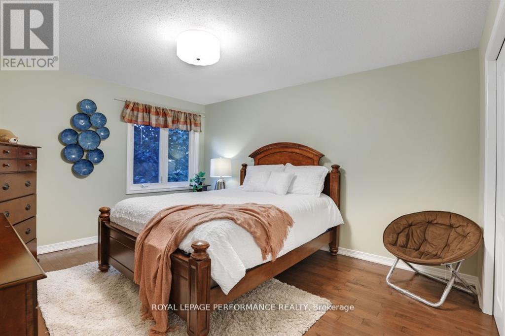 Photo 33 of 61 Wycliffe Street, Ottawa ON