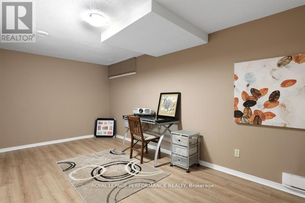 Photo 39 of 61 Wycliffe Street, Ottawa ON