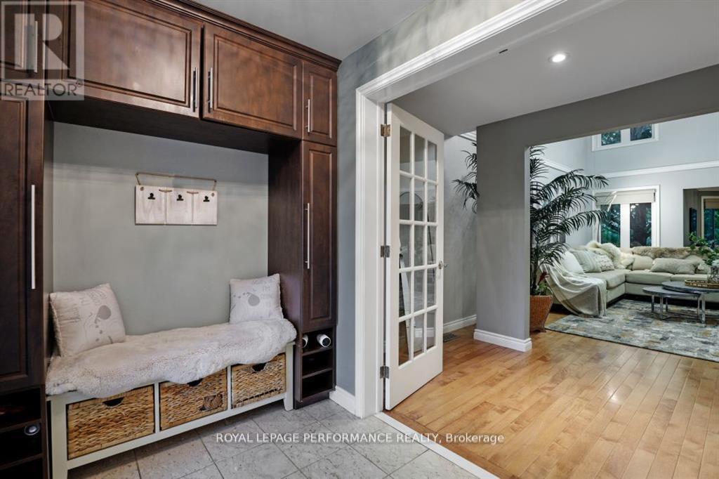 Photo 7 of 61 Wycliffe Street, Ottawa ON