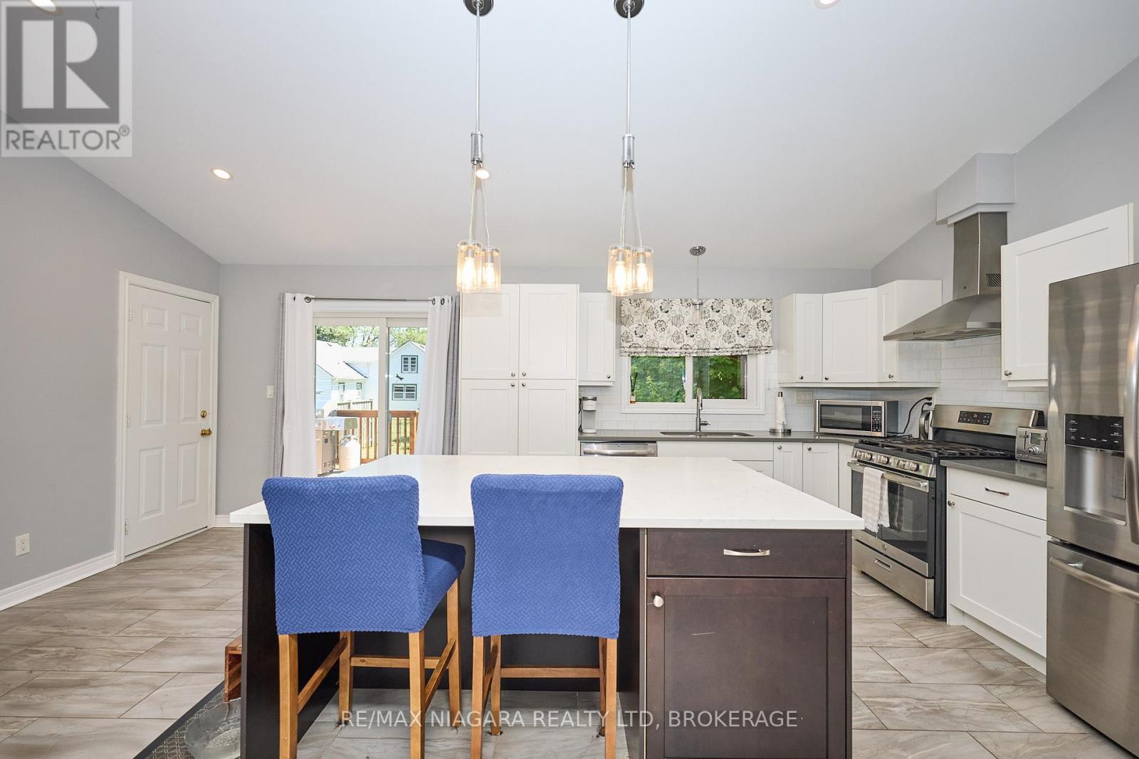 Photo 18 of 210 Gorham Road, Fort Erie ON