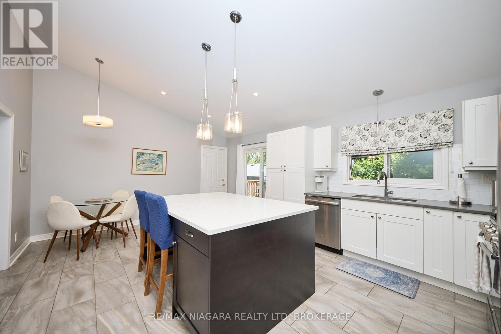 Photo 24 of 210 Gorham Road, Fort Erie ON