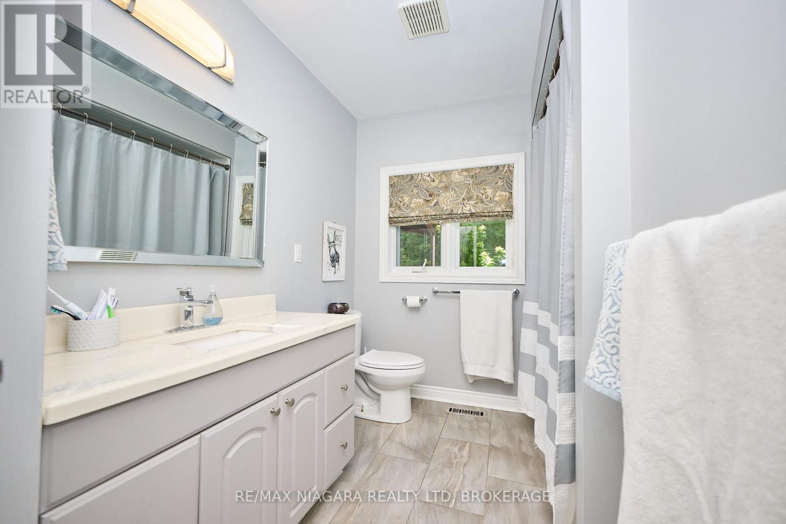 Photo 22 of 210 Gorham Road, Fort Erie ON