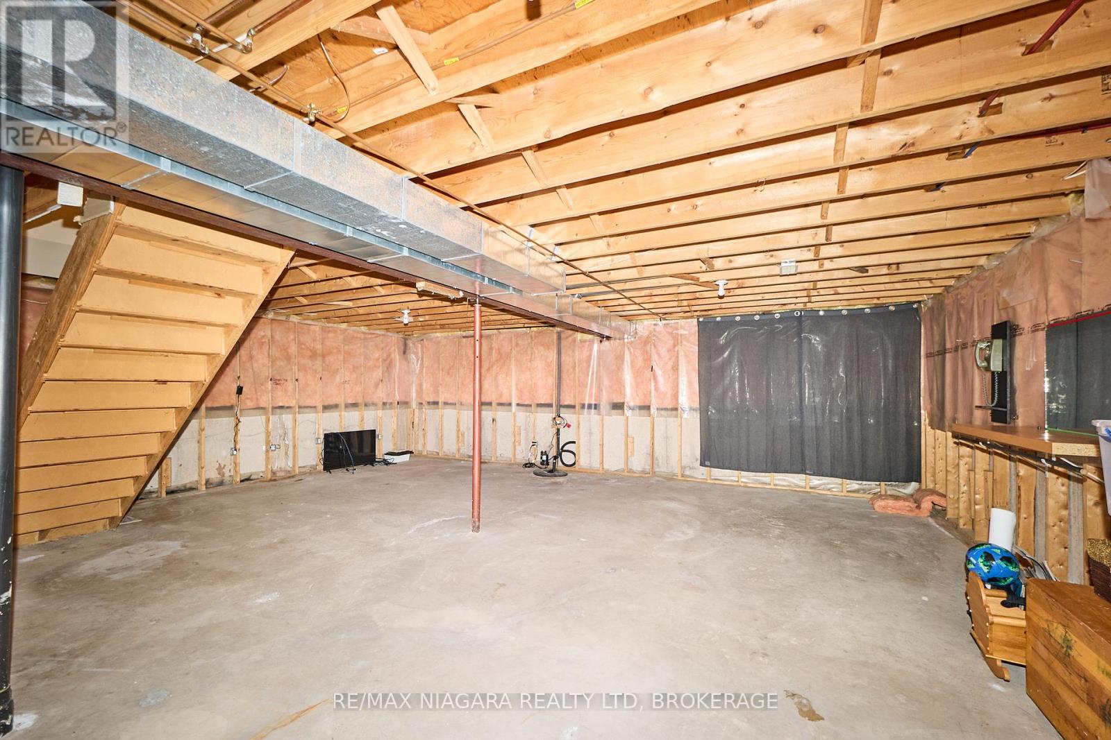 Photo 14 of 210 Gorham Road, Fort Erie ON