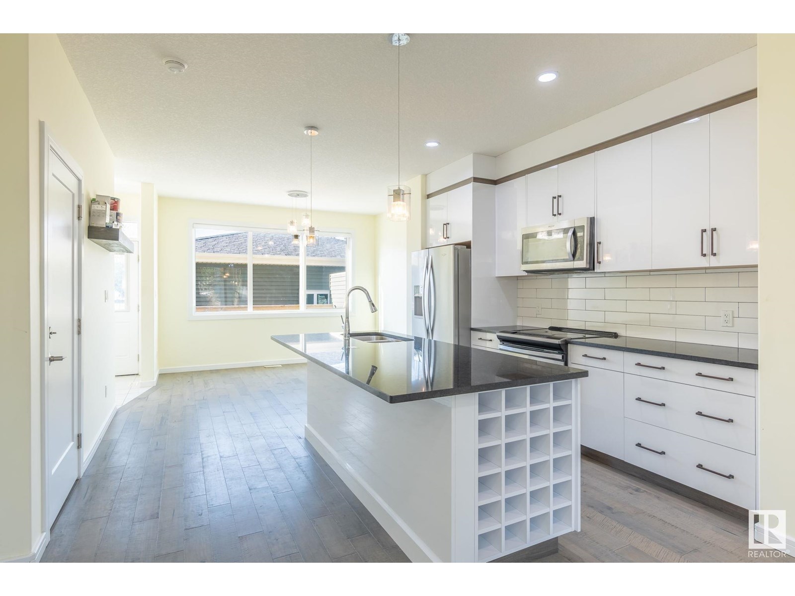Photo 6 of 10576 62 Av Nw Nw, Edmonton AB